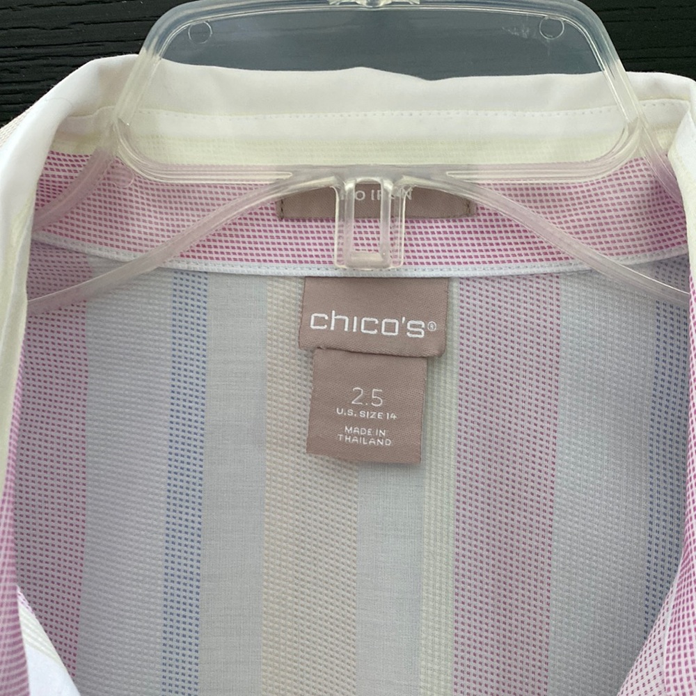 Chicos three-quarter length shirt size 2.5